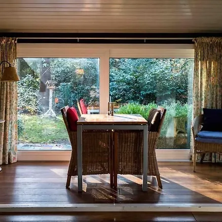Paulus Aan De Bos Met Hot Tub Chalet *