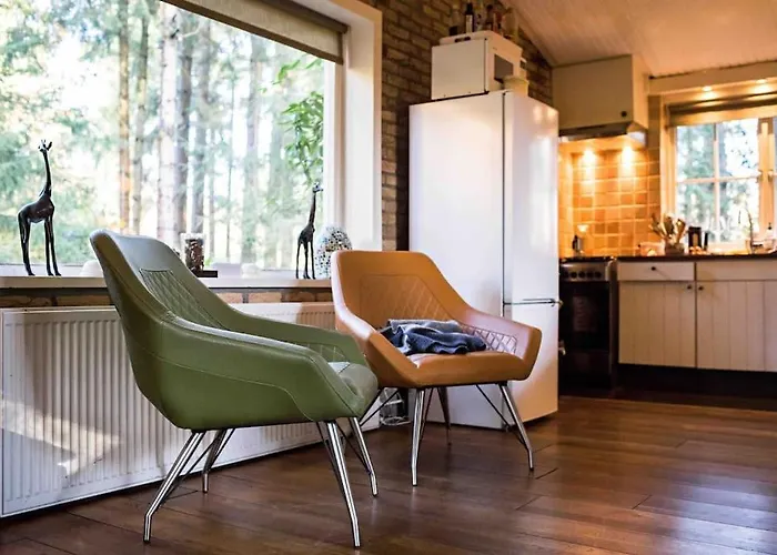 Alpstuga Paulus Aan De Bos Met Hot Tub Epe