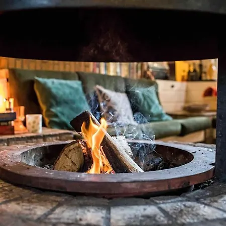 Paulus Aan De Bos Met Hot Tub Σαλέ *