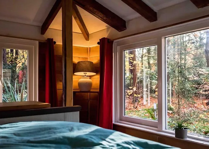 Paulus Aan De Bos Met Hot Tub Chalet *