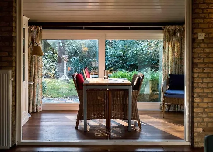 Paulus Aan De Bos Met Hot Tub Chalet *